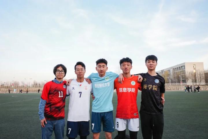 2021陕西大学生足球_陕西省大学生足球联赛冠军_西安大学生足球联赛2级冠军