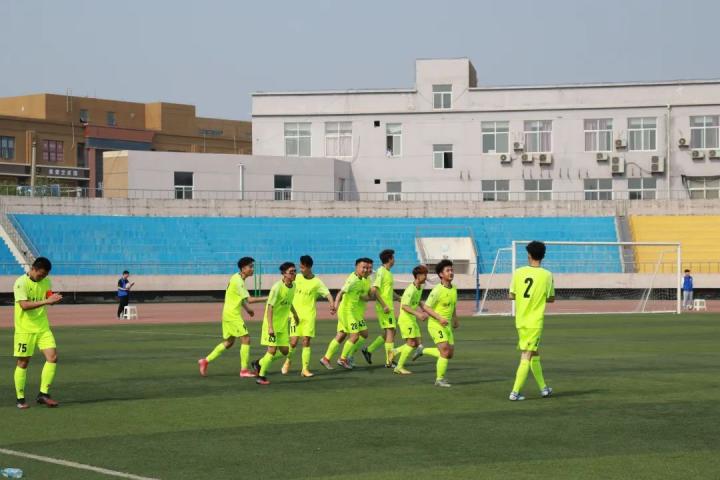 陕西省大学生足球联赛冠军_西安大学生足球联赛2级冠军_2021陕西大学生足球