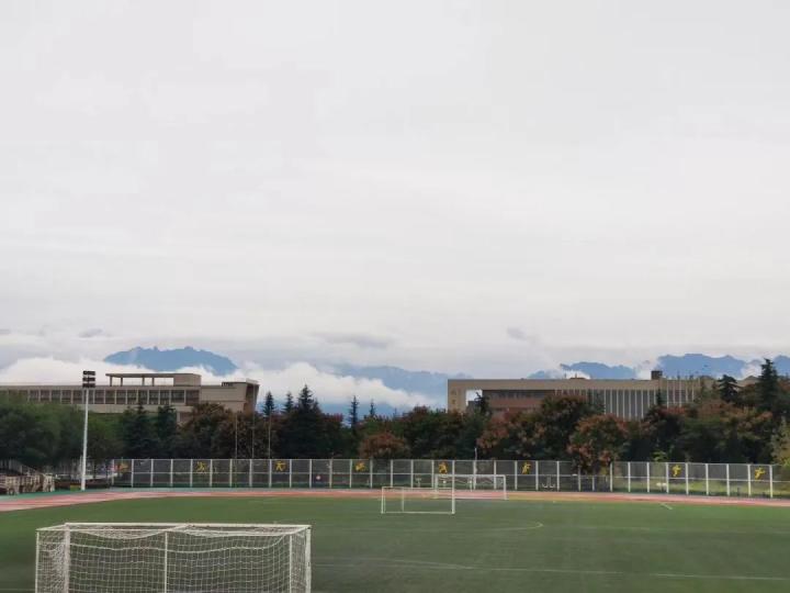 西安大学生足球联赛2级冠军_陕西省大学生足球联赛冠军_2021陕西大学生足球