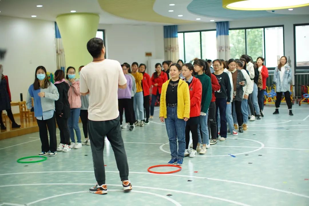 篮球搓球的动作要领视频_篮球搓球技巧详细讲解图片_篮球搓球属于什么技术