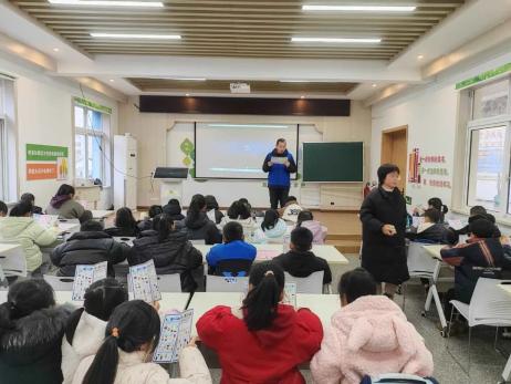 垃圾分类的各种垃圾图片_家庭日常生活垃圾分类图片_垃圾分类的图片有哪些呀