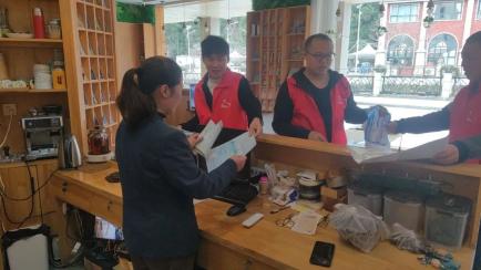垃圾分类的图片有哪些呀_垃圾分类的各种垃圾图片_家庭日常生活垃圾分类图片