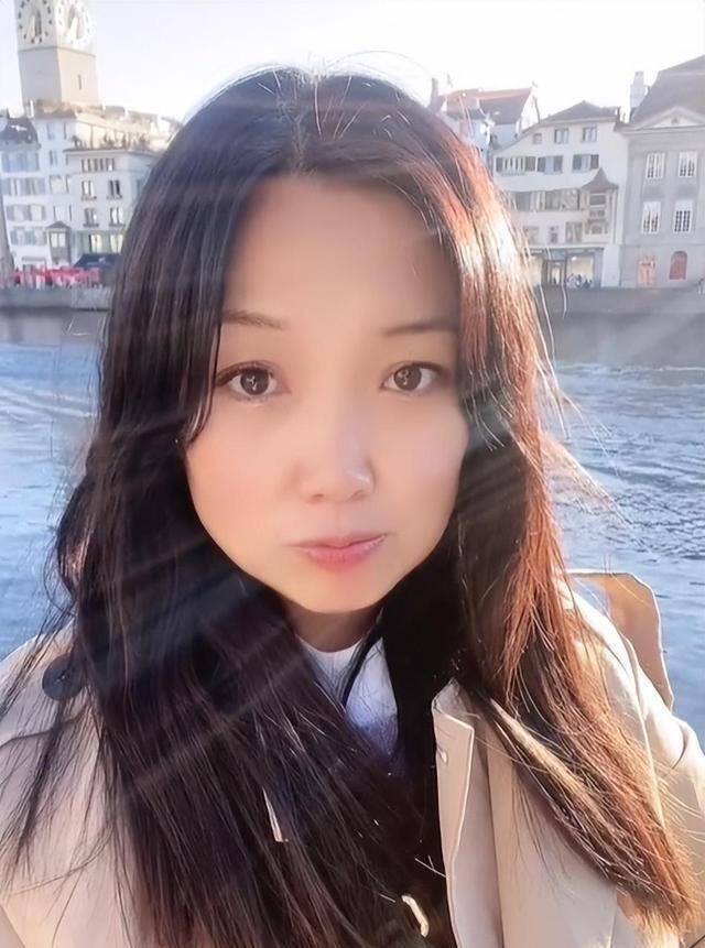 朴朴创业背景_田朴琤家世背景_女性创业论坛背景