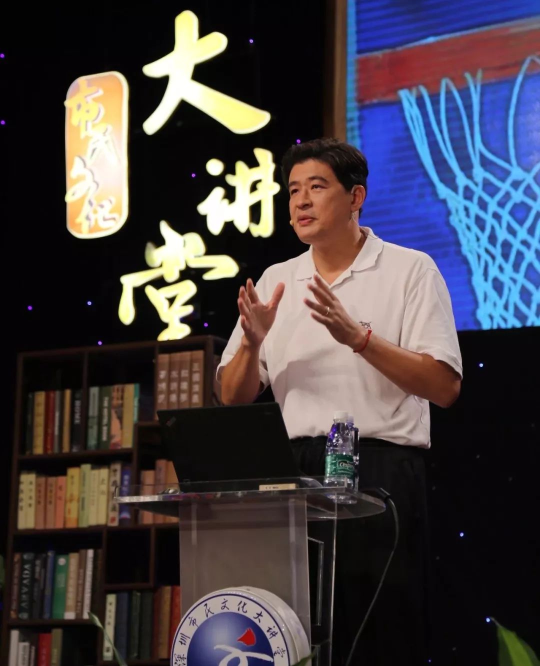 篮球规则图解通俗图文_篮球完整比赛规则图片_篮球完整规则图片比赛视频