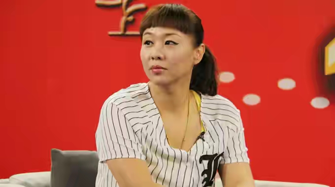 游泳冠军女都有谁_游泳冠军女2021_游泳运动冠军女名字