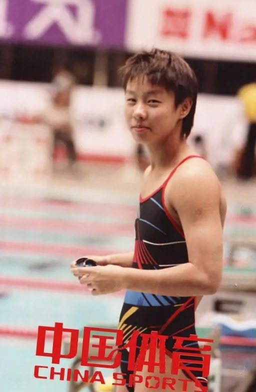游泳运动冠军女名字_游泳冠军女2021_游泳冠军女都有谁