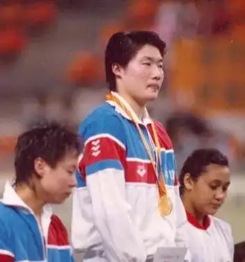 游泳运动冠军女名字_游泳冠军女都有谁_游泳冠军女2021