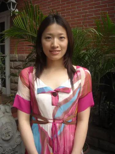 游泳冠军女都有谁_游泳冠军女2021_游泳运动冠军女名字