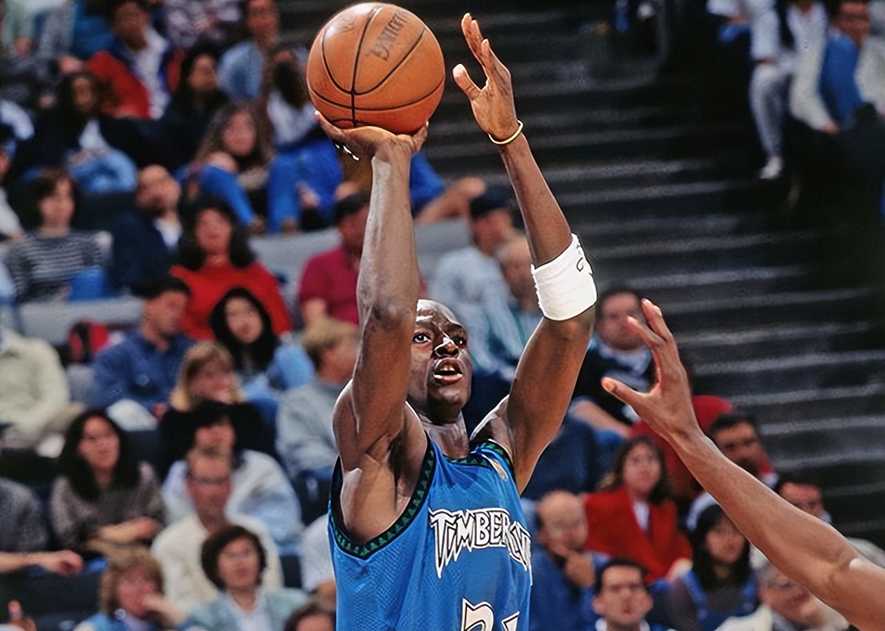 NBA历史上压哨绝杀次数最多的10位球员
