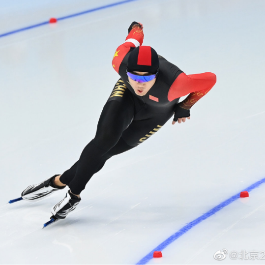 短道速度滑冰_短规则滑冰速度距离比赛多少_速度滑冰短距离比赛规则